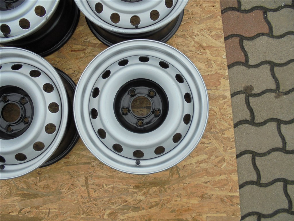 15-ös 5 x 108-as Új TGK lemezfelni ( Citroen ,Fiat ,Peugeot ) eladó 5. kép