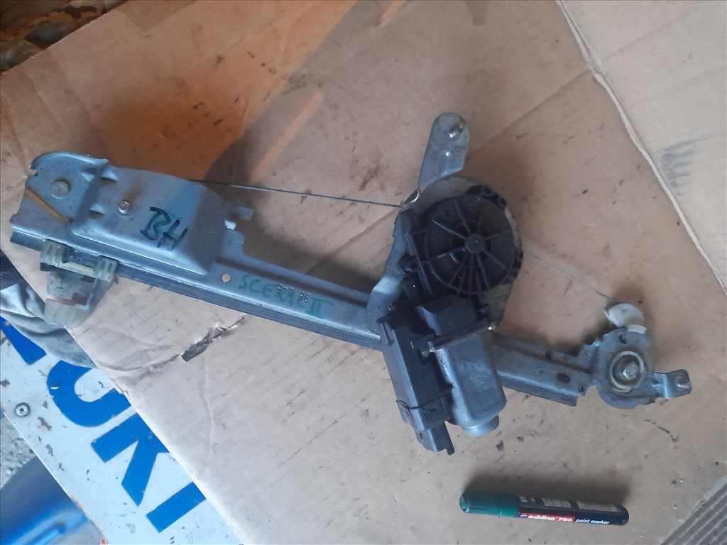 Renault scenic 2 bal hátsó ablakemelő  1. kép