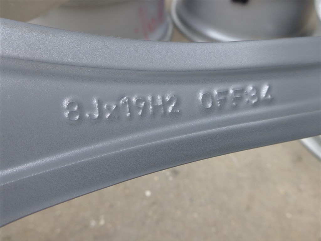 Alfa Romeo Stelvio gyári alufelnik  3. kép