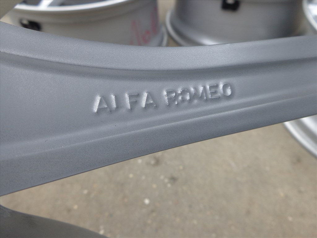 Alfa Romeo Stelvio gyári alufelnik  4. kép