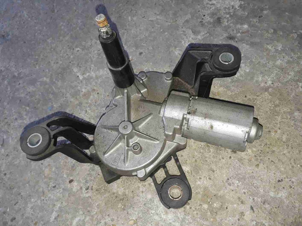 Opel Astra H Hátsó Ablaktörlõ Motor 0 390 201 591 1. kép