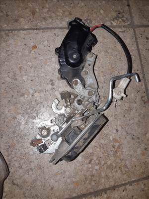 Suzuki Vitara Jobb Hátsó Ajtó Zárszerkezet  Központizár Motor