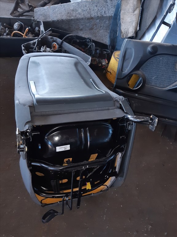 Audi A4 B5 Jobb Elsõ Ülés 3. kép