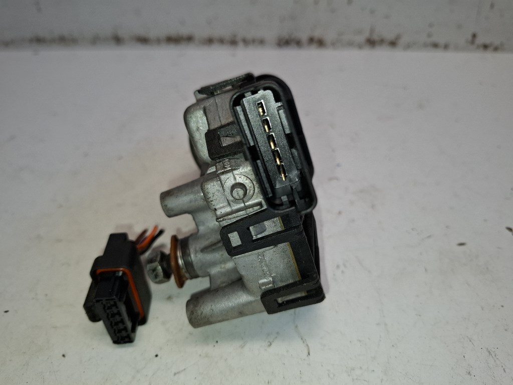 Dacia Logan elsõ ablaktörlõ motor 0390241544 4. kép