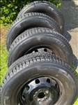  5x118 lyukosztású 16" újszerű lemezfelni, rajta 225/75 használt Michelin teherautó gumi gumi 