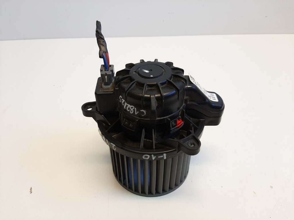 Hyundai I 10  fûtõmotor klímás 97113B9000 1. kép