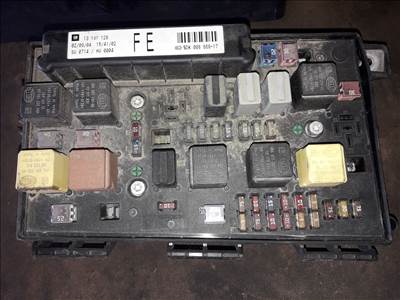 Opel Astra H Biztosítéktábla / Relé Tábla 13 191 128