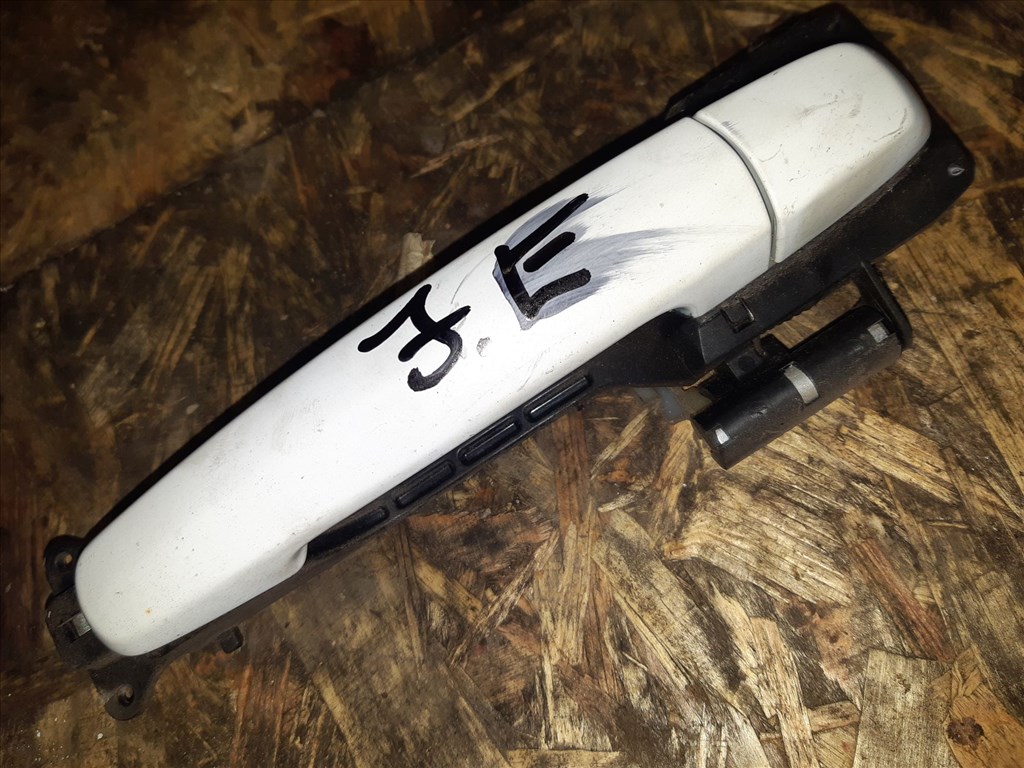 Suzuki Swift III 04-10 Jobb Elsõ Külsõ Ajtókilincs 1. kép