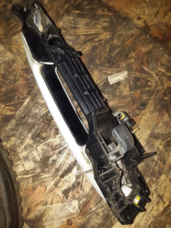 Suzuki Swift III 04-10 Jobb Elsõ Külsõ Ajtókilincs 2. kép