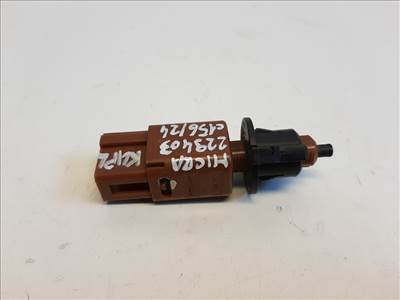 Nissan Micra  kuplungpedál kapcsoló