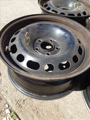 Citroen C5 08- <p>Felni méret: 16"</p><p>Felni szélesség: 7.0</p><p>Furatszám: 5</p><p>Osztókör: 108.0</p><p>ET szám: ET32</p><p>Agy Átmérő: 64.0</p><p>Állapot: Normál</p><p>Érdeklődéskor hivatkozzon erre: KIN-40151</p><p>Bármire van szüksége hívjon bizalommal!<br>Kizárólag munkaidőben hétfőtől - péntekig 8-12 13-16 óráig!<br>Alkatrészek széles választékban!<br>Hivatalos Regisztrált Autobontó Kecel!<br>Vásároljon Megbízható Helyről Beszerelési Garanciával Profiktól!</p> 30000