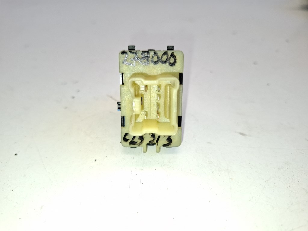 Renault Captur jobb elsõ ablakemelõ kapcsoló 254218614R 3. kép