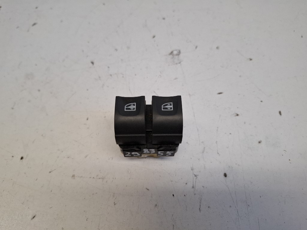 Renault Clio bal elsõ ablakemelõ kapcsoló 254118722R 1. kép