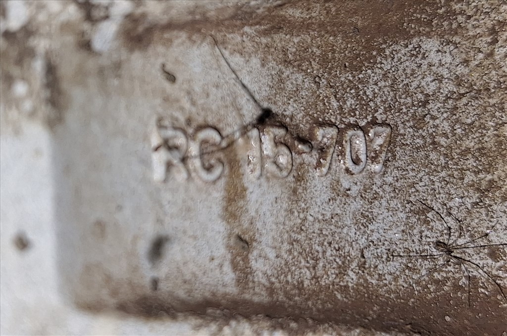  5x114.3 lyukosztású 17" használt alufelni garnitúra  2. kép