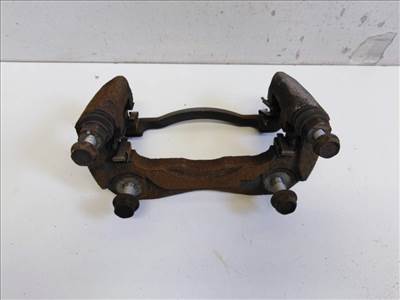 Toyota Auris (E180) jobb első féknyereg tartó