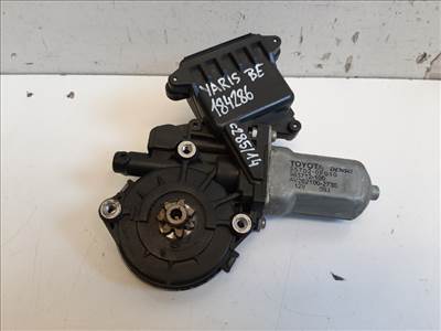 Toyota Yaris (XP90) bal első ablakemelő motor 857020F010 983712100
