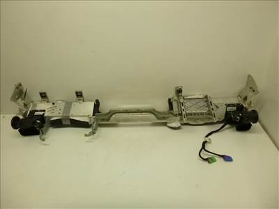 Volkswagen Phaeton  mûszerfaltartóvas 3D1857017D