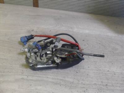 SUZUKI SWIFT 96-05 Jobb első ajtó zárszerkezet központizáras