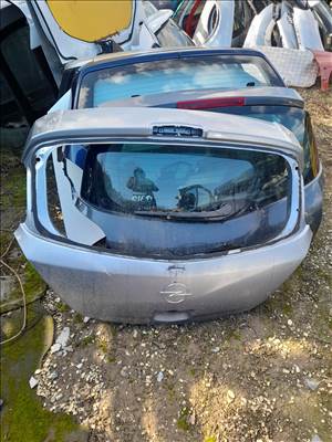 Opel corsa d csomagtérajtó 