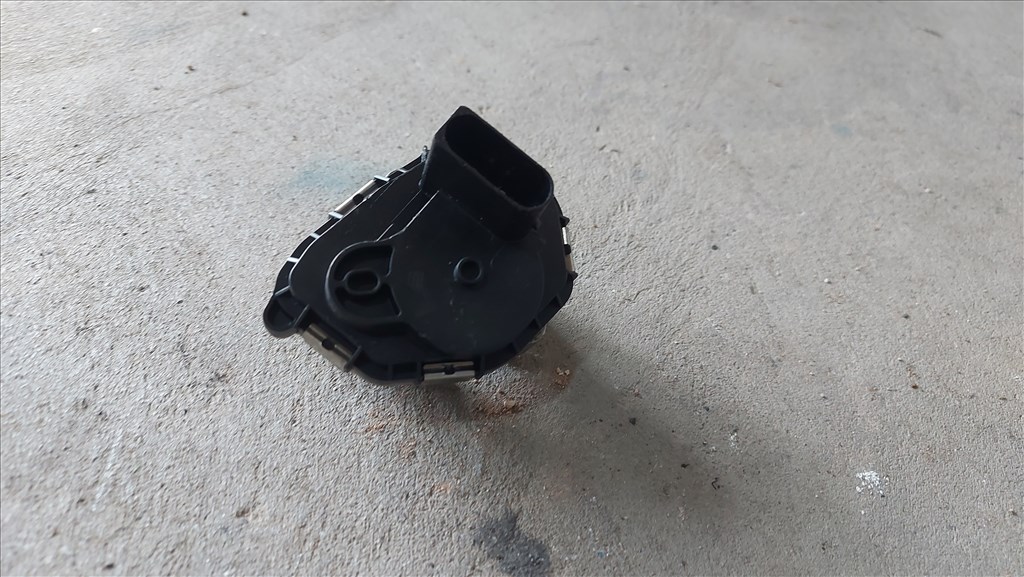 Ford Transit Custom MK8 16 2.0 Turbó vezérlő elektronika aktuátor 6739 8355560001 2. kép