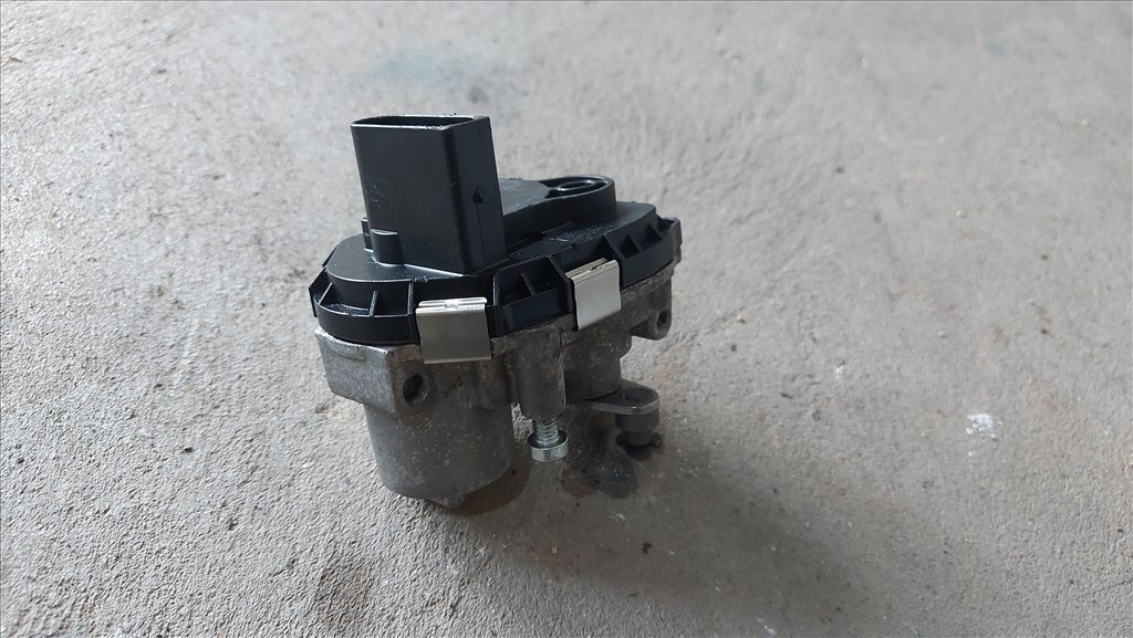 Ford Transit Custom MK8 16 2.0 Turbó vezérlő elektronika aktuátor 6739 8355560001 3. kép