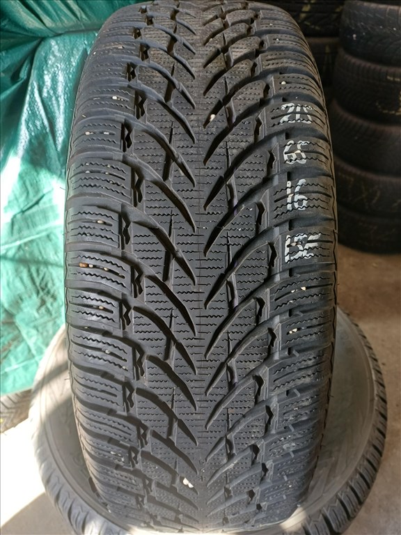  215/6516" használt Nokian téli gumi gumi 2. kép
