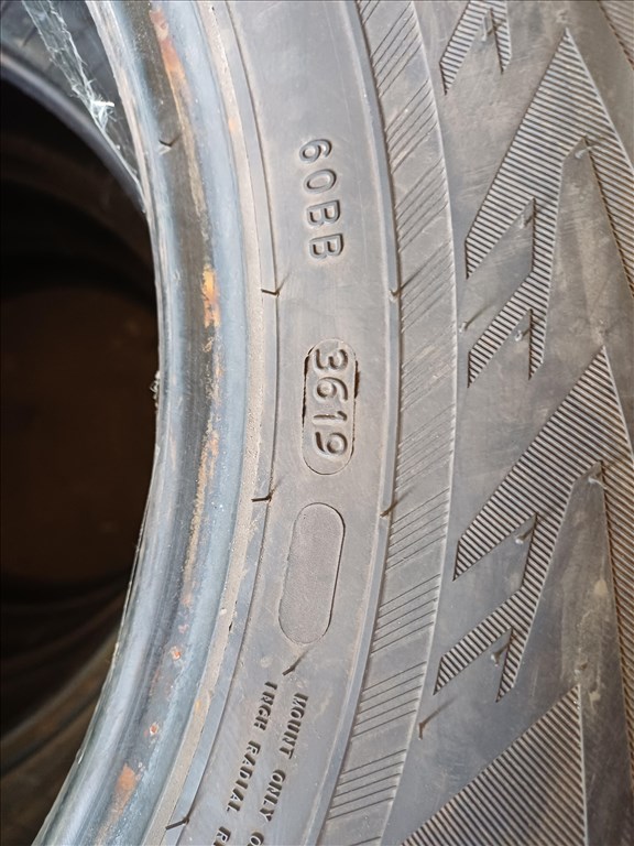  215/6516" használt Nokian téli gumi gumi 3. kép