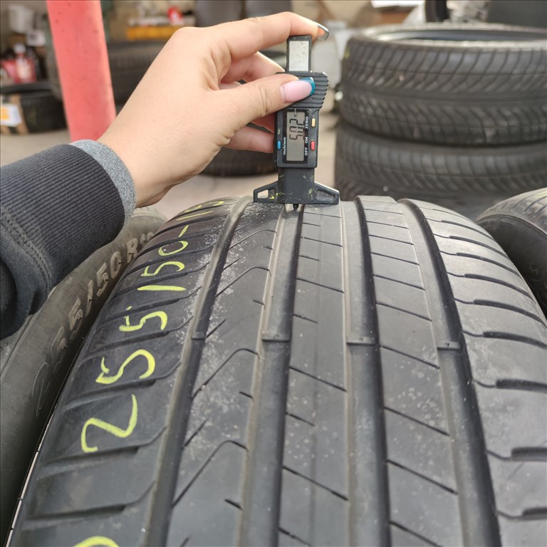 235/55 R19 és 255/50 R19 Pirelli nyári gumi 112000ft a 4db/311/ 2. kép