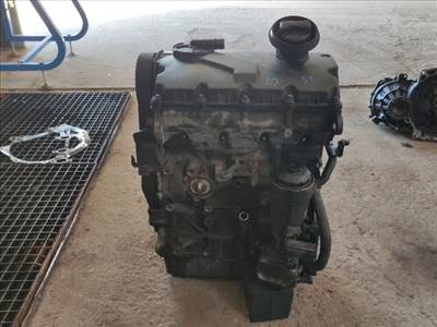 Volkswagen Touran I 1.9 TDI - Fűzött blokk hengerfejjel  avq073752