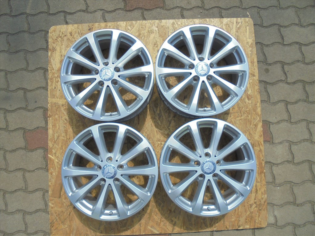 17-es gyári Mercedes alufelni + szenzor mint az új eladó 6. kép