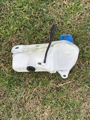 Audi A4 (B6/B7) 2.0 TDI ablakmosó folyadék tartály 