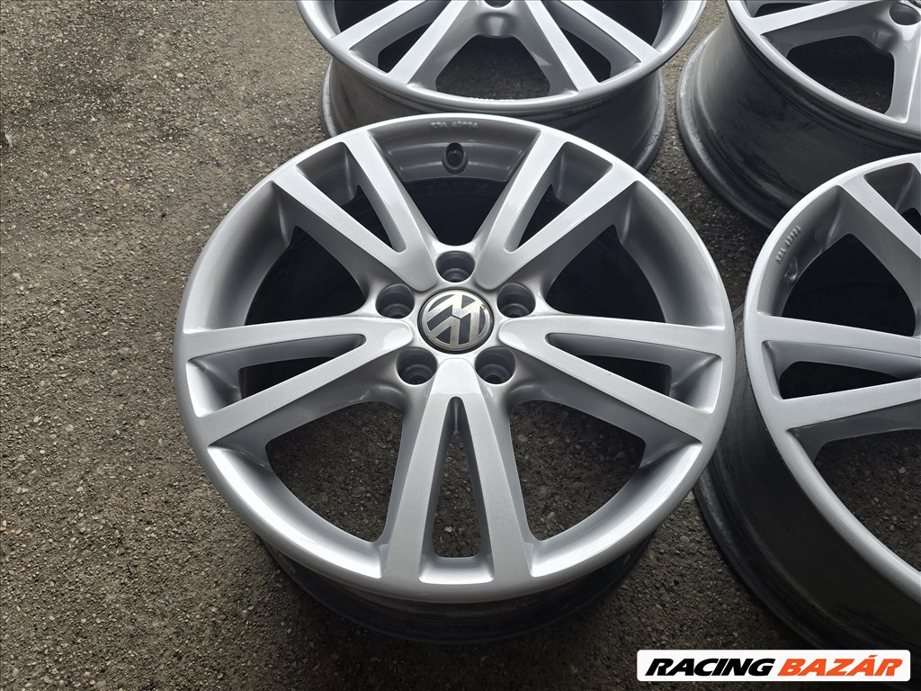  17"-es, 5x112-es újszerű gyári VW alufelni 5. kép