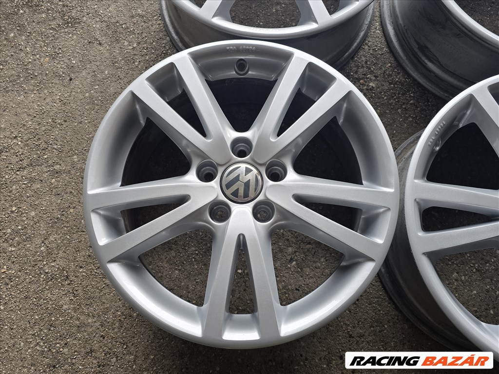  17"-es, 5x112-es újszerű gyári VW alufelni 1. kép