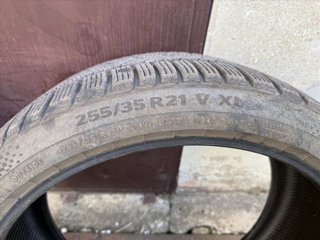 Tesla Model Y Performance első 255/35 R21 használt Continental Wintercontact TS860 téli gumi 2db 2. kép