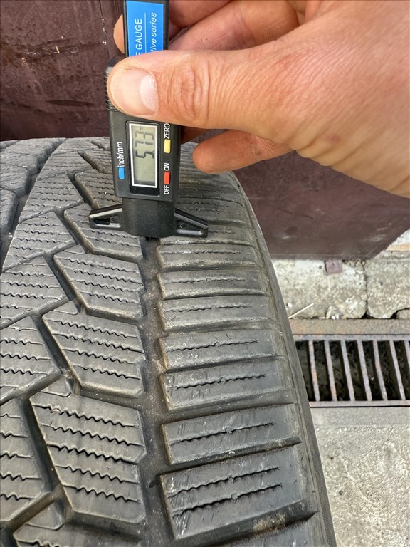 Tesla Model Y Performance első 255/35 R21 használt Continental Wintercontact TS860 téli gumi 2db 16. kép