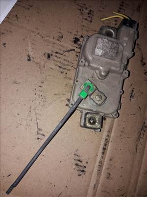 Opel Frontera A Bal Hátsó Ajtó Központizár Motor