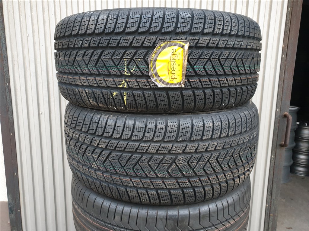  265/45 20 Pirelli Scorpion Winter TM 1. kép