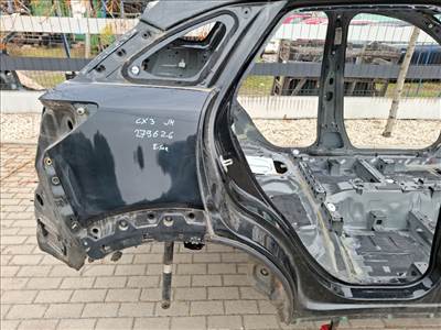 Mazda CX-3 jobb hátsó negyed