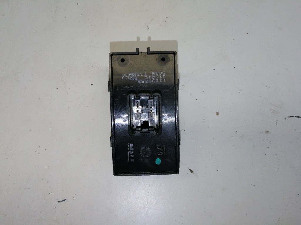 Opel Zafira Tourer jobb hátsó ablakemelõ kapcsoló 13301888 2. kép