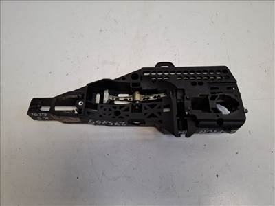 Renault Captur jobb hátsó kilincsfészek