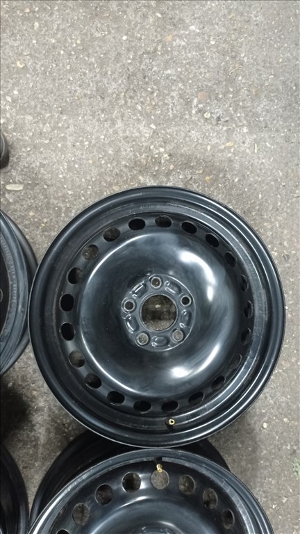  5x108 lyukosztású 6,5JJ 16" használt (gyári felni) lemezfelni 4. kép