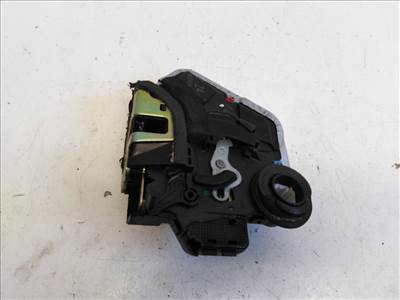 Toyota Corolla verso (AR10) bal hátsó ajtózár