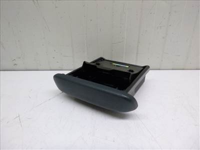 Toyota Yaris Verso első hamutartó 7411152010