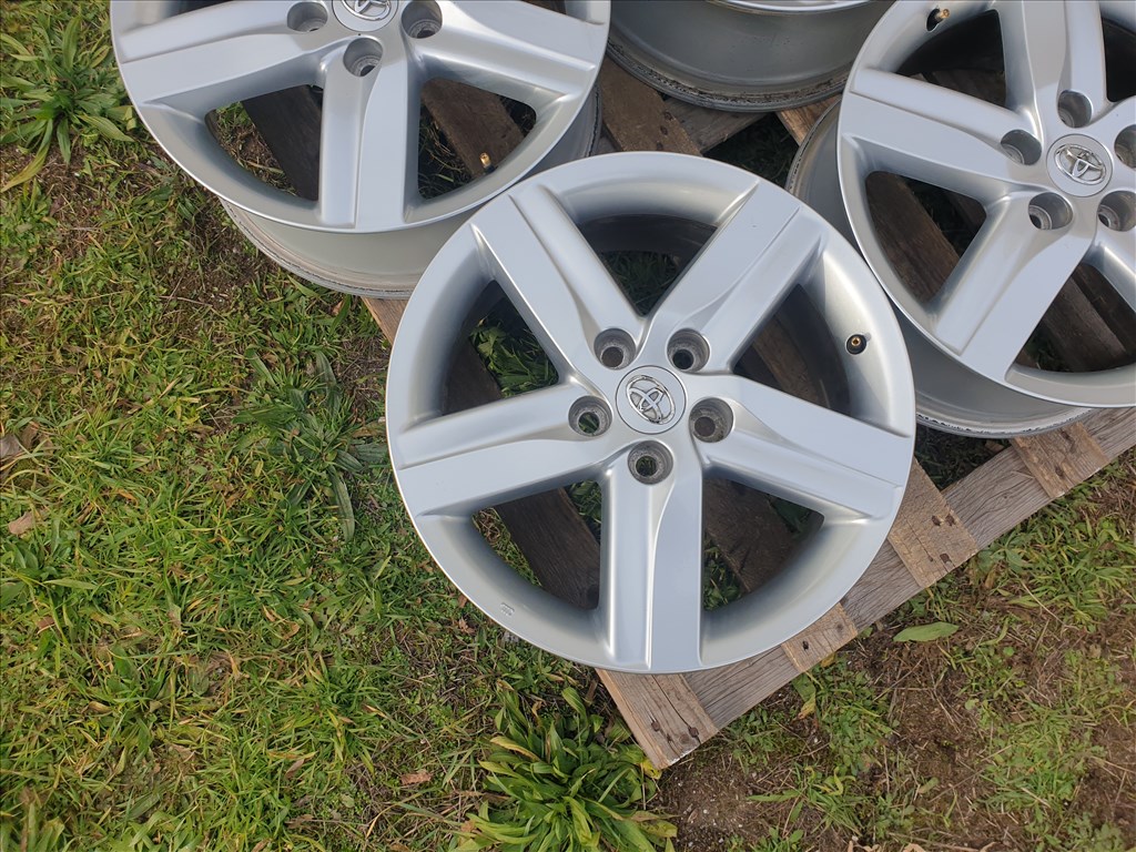 17" 5x114,3 Toyota 4. kép