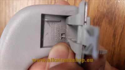 Opel Corsa D jobb első-hátsó kapaszkodó