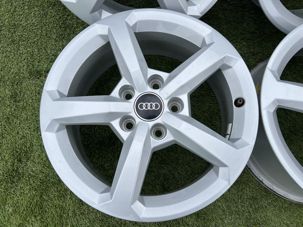 5x112 16" Audi Q2 gyári alufelni 6,5Jx16h2 ET43 2. kép