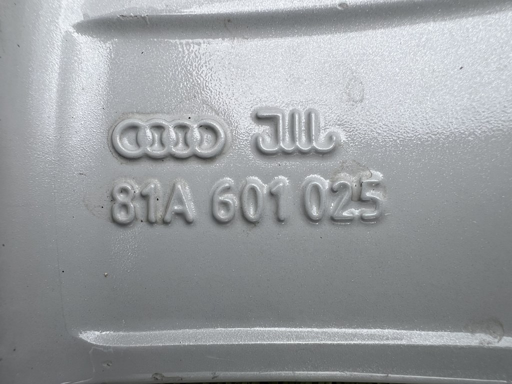 5x112 16" Audi Q2 gyári alufelni 6,5Jx16h2 ET43 7. kép