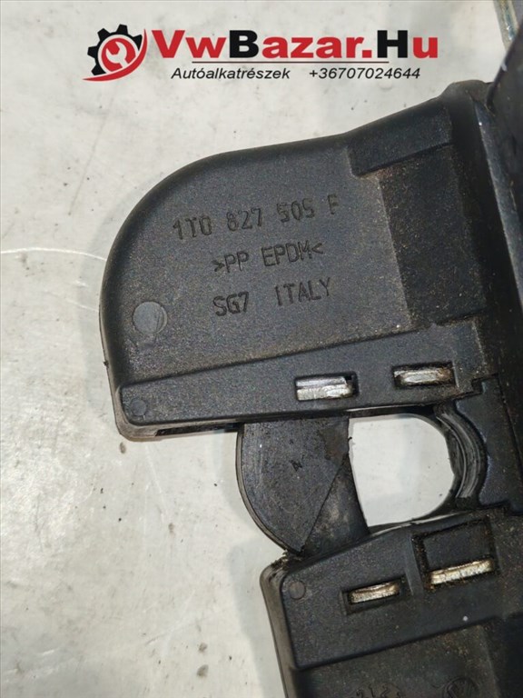 Csomagtérajtó zárszerkezet  VW Touran Facelift 1t00827505f 1T00827505F 3. kép