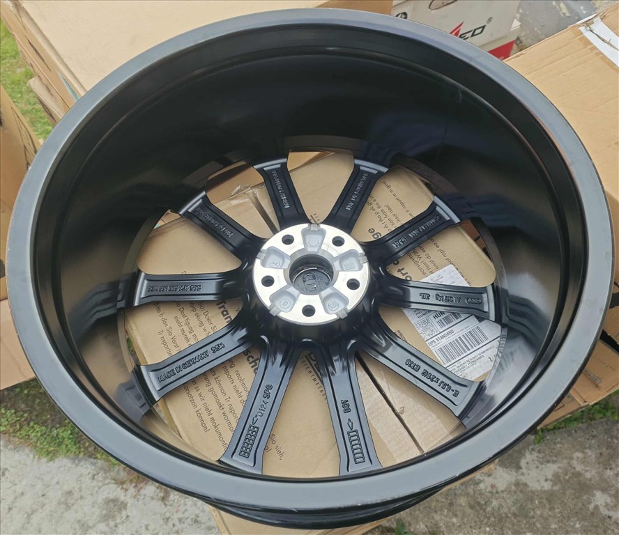 5x112 21 Audi gyári alufelni r21 " Audi Sport  9. kép