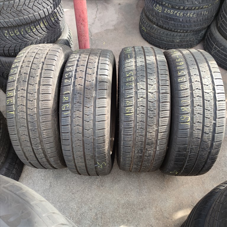 235/65 R16C Nexen téli gumi 90000ft a 4db/98/ 5. kép